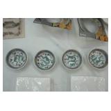 Sandwich Containers, Bread Pans, Pyrex Measuring Cup, Ceramic Gravy Boat, Pineapple Napkins, Mesh Strainers, Chinese dishes