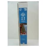 NEW IN BOX  Pre-Lit Virginia Pine