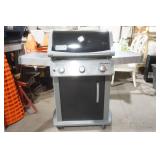 Weber Gas Grill with Cover (on wheels)