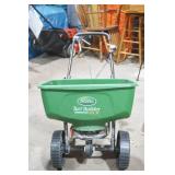 Scotts Turf Builder Seeder/Fertilizer