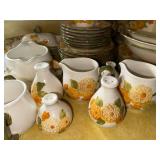 Metlox Poppy Trail Sculptured Zinnia Dinnerware Set
