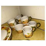 Metlox Poppy Trail Sculptured Zinnia Dinnerware Set