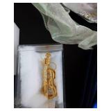 White Christmas Angel Tree Topper 20 in, 4-Ornaments