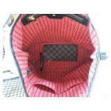 Hand Bag With Tethered Coin Purse