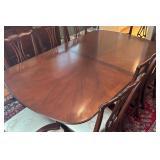 Elegant Drexel Heritage Mahogany Dining Room Table with Eight Chairs