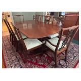 Elegant Drexel Heritage Mahogany Dining Room Table with Eight Chairs