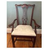 Elegant Drexel Heritage Mahogany Dining Room Table with Eight Chairs