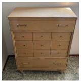 Mid-Century Vintage Bassett 5-Drawer Dresser