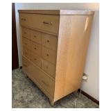 Mid-Century Vintage Bassett 5-Drawer Dresser