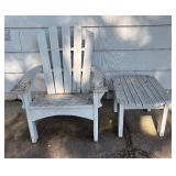 Pretty Patio Chair with Side Table