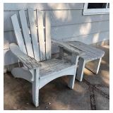 Pretty Patio Chair with Side Table