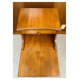 Vintage Two Tiered Wooden Accent / End Table