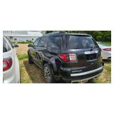 2014 GMC Acadia ( REPOSSESED VEHICLE AS-IS)