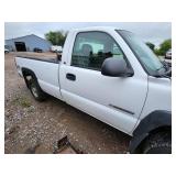 2003 Chevy 2500 4X4 Regular Cab Pickup