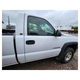 2003 Chevy 2500 4X4 Regular Cab Pickup