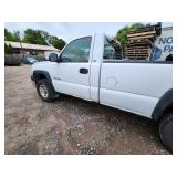 2003 Chevy 2500 4X4 Regular Cab Pickup