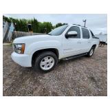 2011 Chevy Avalanche LT 4x4