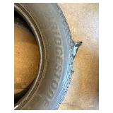 Set of 4 Bridgestone Blizzak DM-V2 Studless Winter Tires 225/65R17