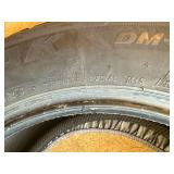 Set of 4 Bridgestone Blizzak DM-V2 Studless Winter Tires 225/65R17