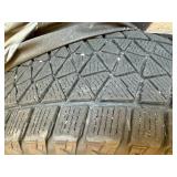 Set of 4 Bridgestone Blizzak DM-V2 Studless Winter Tires 225/65R17