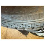 Set of 4 Bridgestone Blizzak DM-V2 Studless Winter Tires 225/65R17