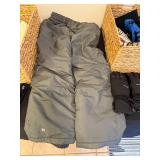 Assorted Winter Clothing Bundle - Gloves and Thermal Pants