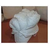 Twin Twin XL Light Weight Down Alternative Duvet Comforter Insert