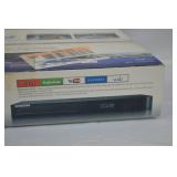 NEW Samsung BD-H5900 3-D Blue Ray Disc Player