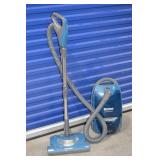 Kenmore Progressive Canister Vacuum Cleaner