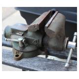 Swiveling Anvil 4" Vise - Duracraft MV-440 very good condition