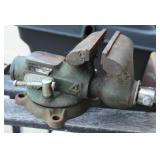 Swiveling Anvil 4" Vise - Duracraft MV-440 very good condition