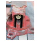 Swivel Bench Vise 4"