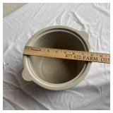 RAP.CO Roseville Ohio USA Crock with Lid 7"