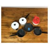 Doll House Pans and dishes, Child