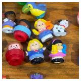 Misc. Lot of little people and figures