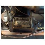 Vintage Singer Sewing Machine with Wooden Case