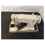 Vintage Singer Sewing Machine Model BZ6 60-8 with Case and Pedal