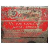 Dayton Floor Jack