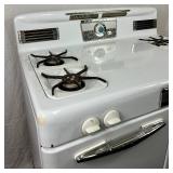 Universal Gas Stove circa 1950 Made in Chicago IL