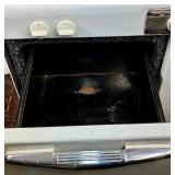 Universal Gas Stove circa 1950 Made in Chicago IL