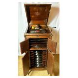 Antique Victor VV-XI 741705 Hand Crank Victorola Record Player Phonograph
