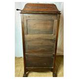 Antique Victor VV-XI 741705 Hand Crank Victorola Record Player Phonograph