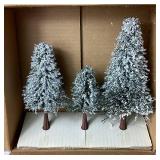 Dept  56 Original Village Accessories- Tree Lot 6 -  Inludes 5 Boxes