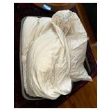 60x80 Queen Size White Goose Down Comforter by Pillowtex