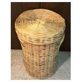 Vintage Woven Wicker Lidded Basket / Storage Bin