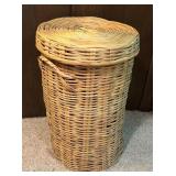Vintage Woven Wicker Lidded Basket / Storage Bin