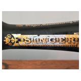 Vintage Singer Sewing Machine in Cabinet