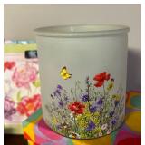 Fun Easter Collection of Decor, Gift Bags and More!