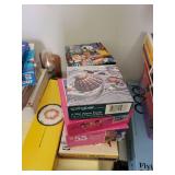 TAKE WHAT YOU WANT! Collection of Assorted Jigsaw Puzzles with Classic Models