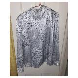 Collection of 4 Patterned Long-Sleeve and Short-Sleeve Shirts